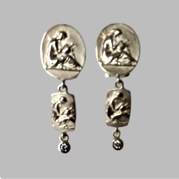 Classical art of work Roman and Greek Mythology Earrings. - Picture 6 of 11